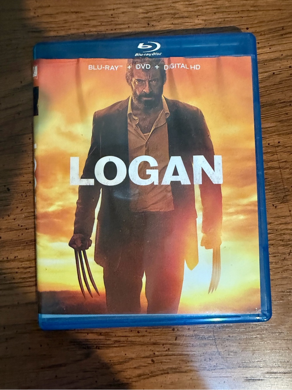 Logan (Blu-ray / DVD) (Blu-ray)